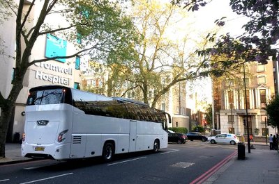 Minibus with driver and bus hire for single transfer and return transfers from London, United-Kingdom
