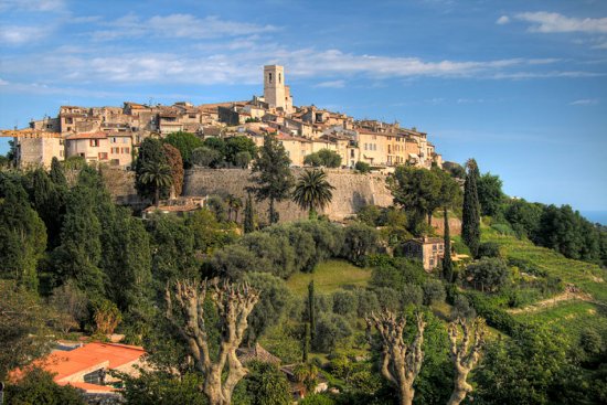 minibus with driver and bus hire service in Nice, France